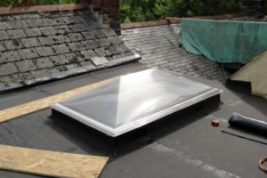 repair roof edge tiles